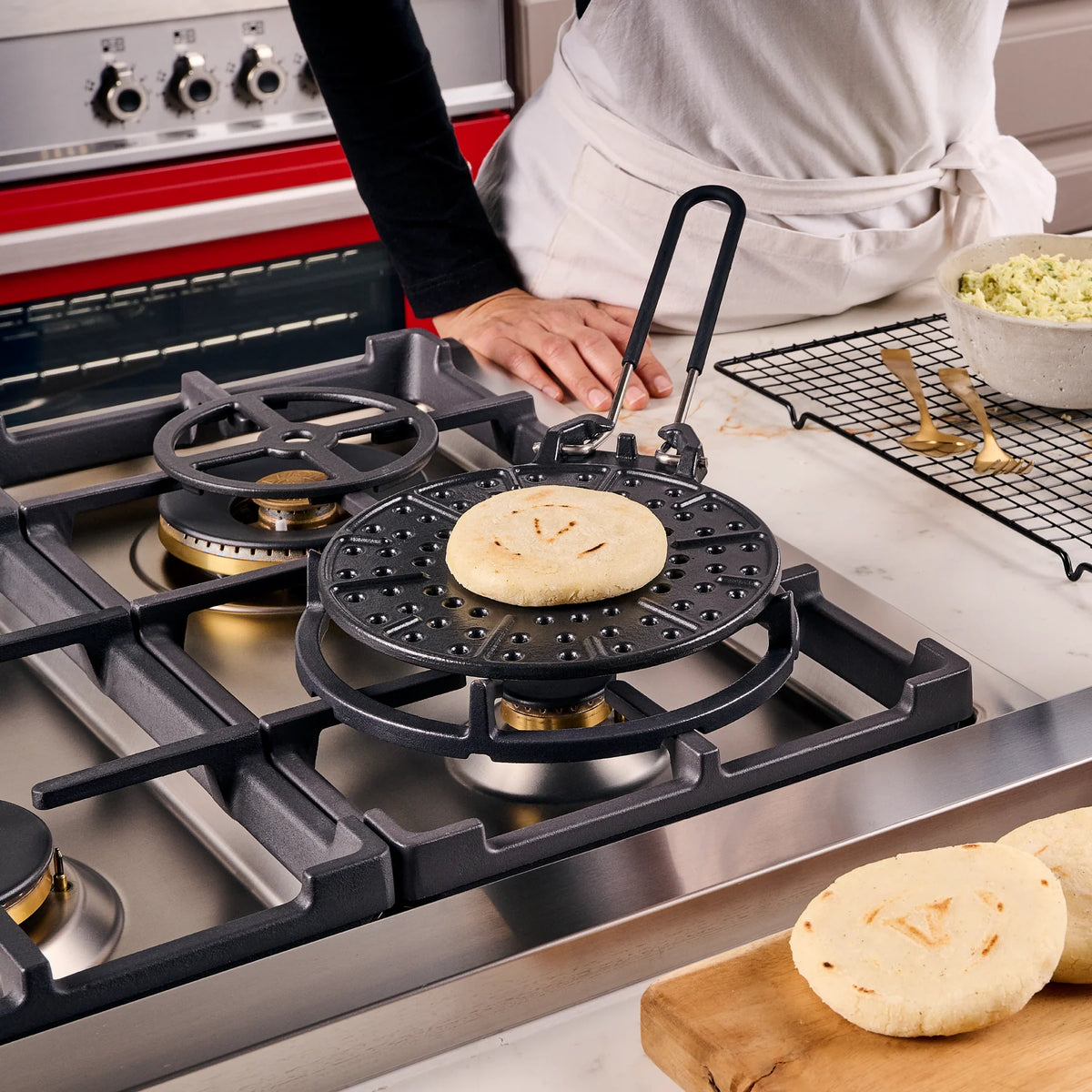 Parrilla Victoria de Hierro Fundido Esmaltado para Arepas 20cms, para estufas de inducción, gas, leña, carbón, energía